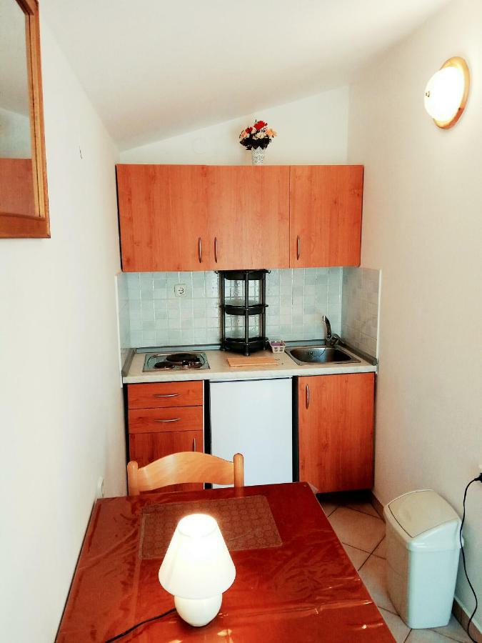 Apartment Apoksiomen Barbat na Rabu Exteriör bild